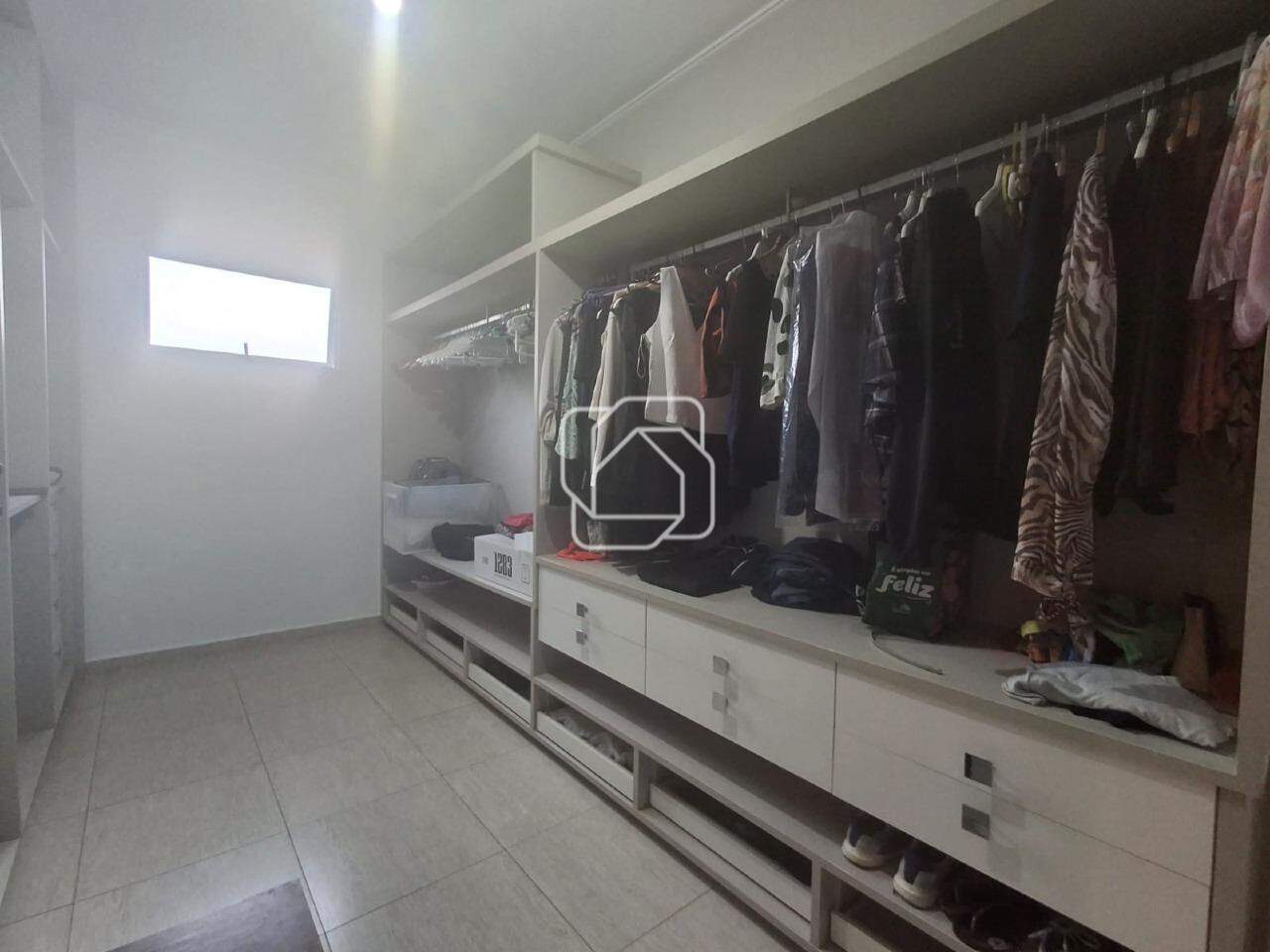 Casa de Condomínio para aluguel em Indaiatuba - SP - Jardim Esplendor: Closet