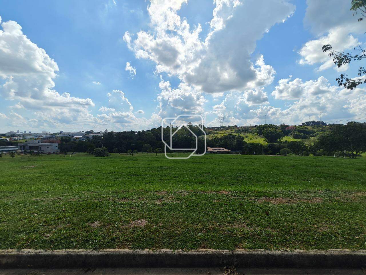 Terreno à venda em Indaiatuba - SP - Jardins do Golfe Residencial Indaiatuba: Visão geral do terreno