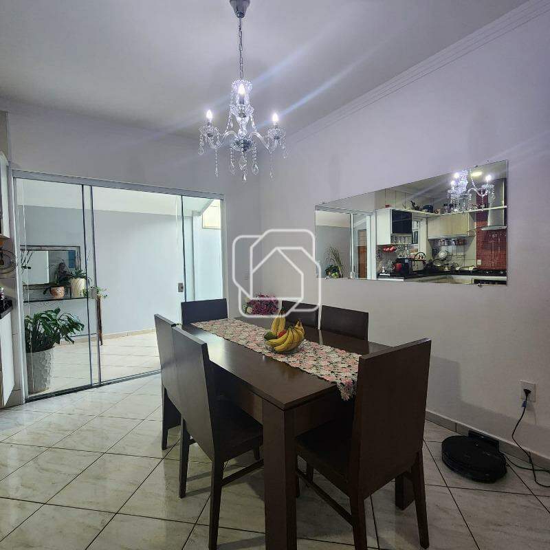 Casa de Condomínio para aluguel em Indaiatuba - SP - Jardim Portal de Itaici: Sala de jantar