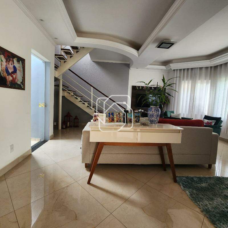 Casa de Condomínio para aluguel em Indaiatuba - SP - Jardim Portal de Itaici: Sala de estar