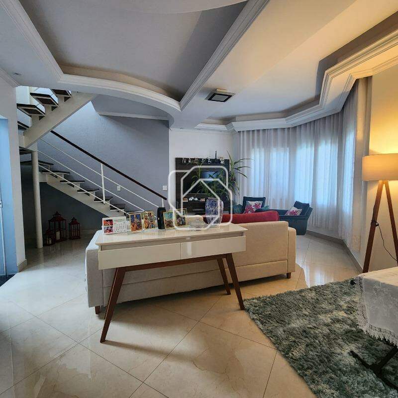 Casa de Condomínio para aluguel em Indaiatuba - SP - Jardim Portal de Itaici: Sala de estar