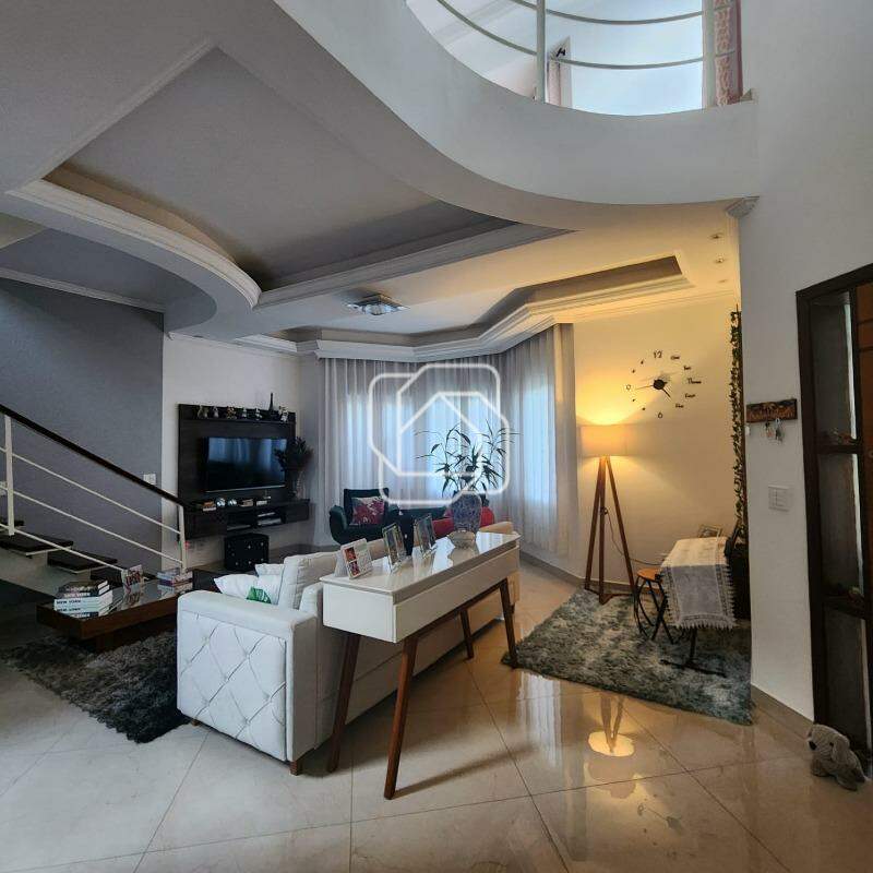 Casa de Condomínio para aluguel em Indaiatuba - SP - Jardim Portal de Itaici: Sala de estar