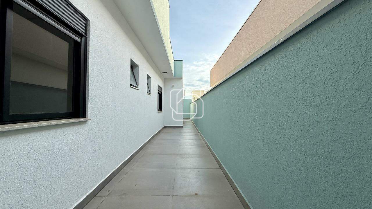 Casa de Condomínio à venda em Indaiatuba - SP - Jardim Residencial Alto de Itaici: Corredor