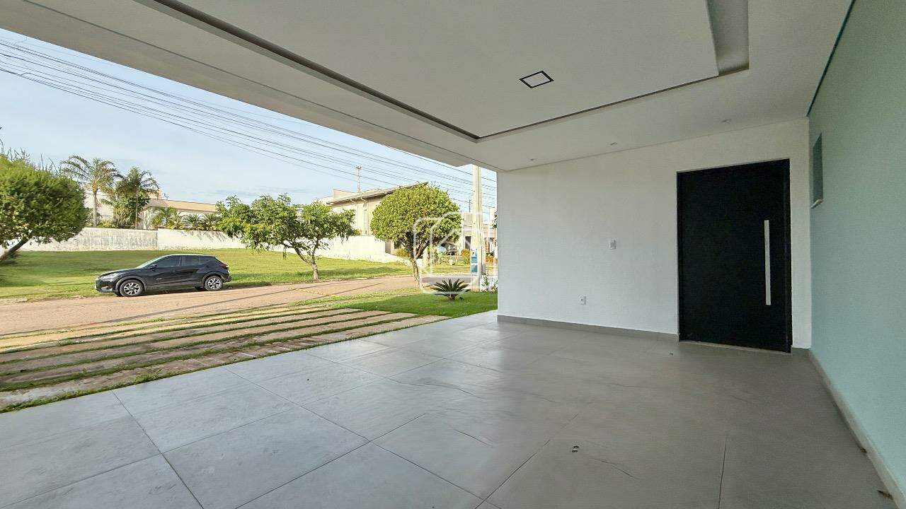 Casa de Condomínio à venda em Indaiatuba - SP - Jardim Residencial Alto de Itaici: Garagem