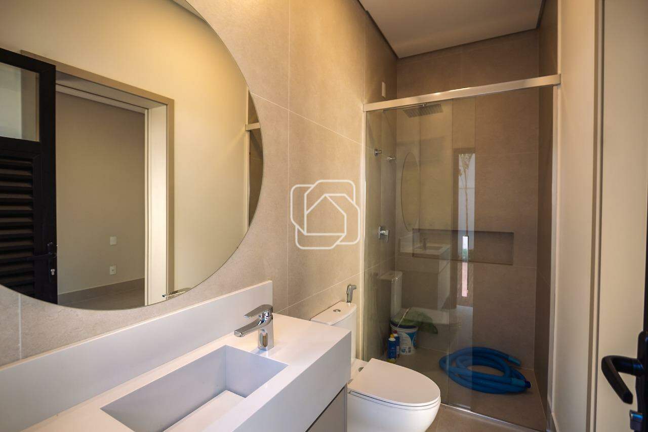 Casa de Condomínio à venda em Indaiatuba - SP - Jardim Residencial Maria Dulce: Banheiro
