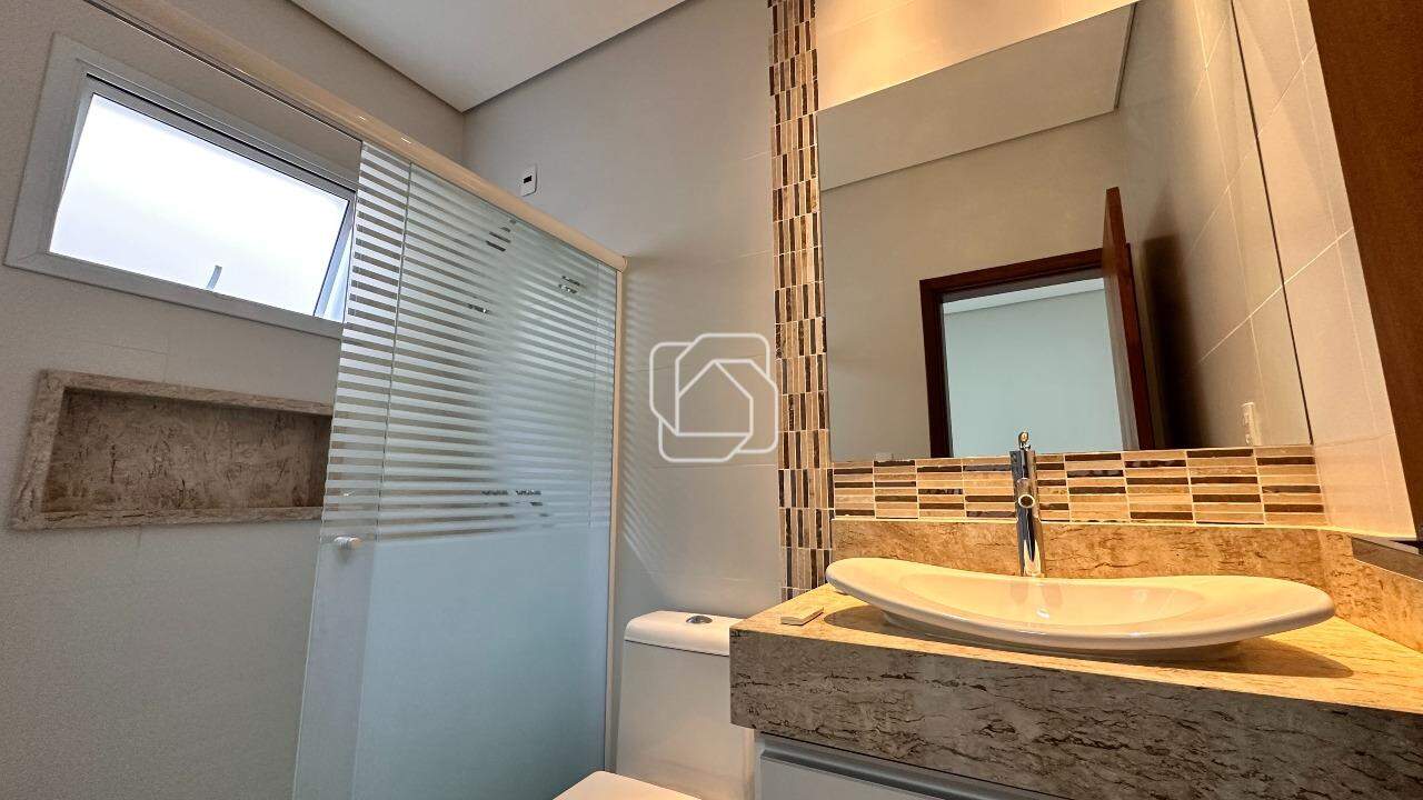 Casa de Condomínio à venda em Indaiatuba - SP - Vila Residencial Avaí: Banheiro