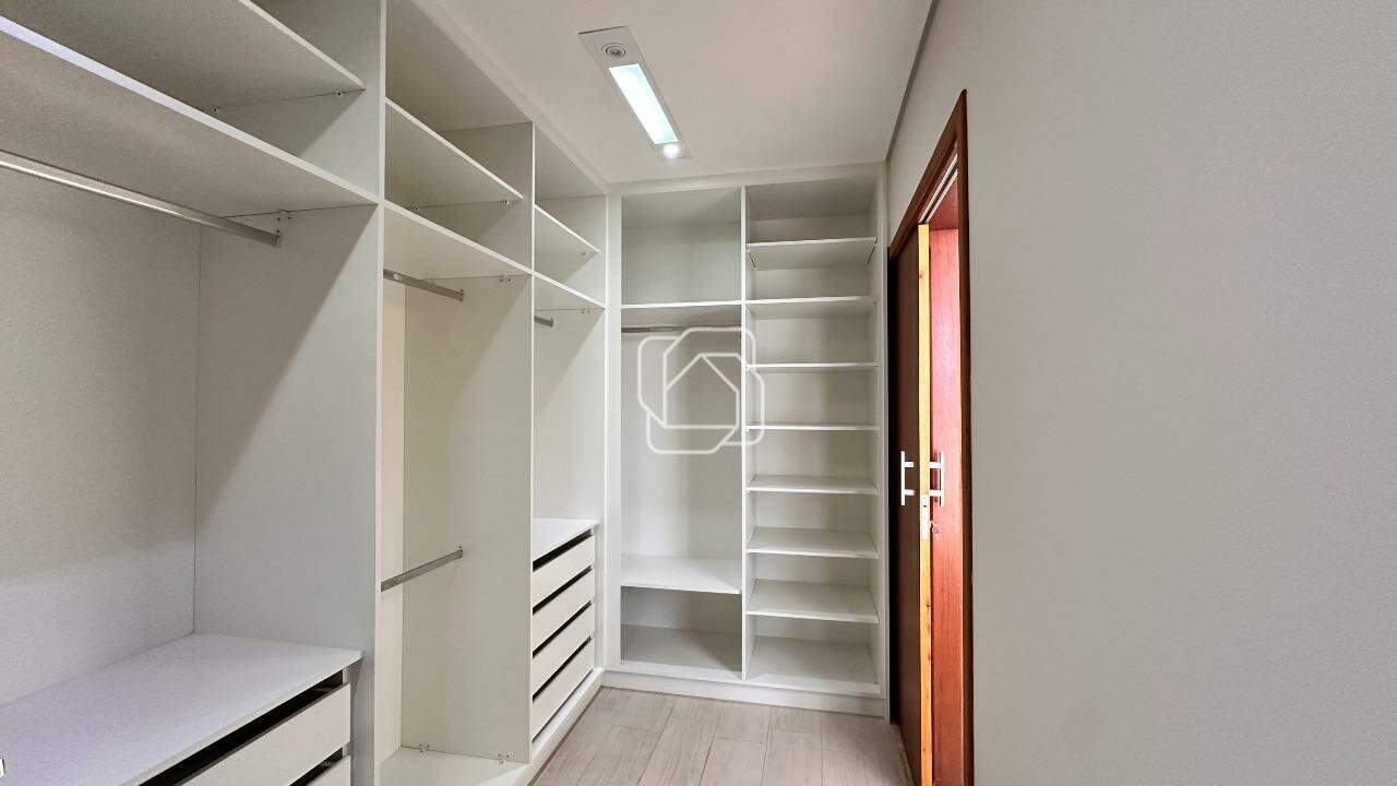 Casa de Condomínio à venda em Indaiatuba - SP - Vila Residencial Avaí: Closet