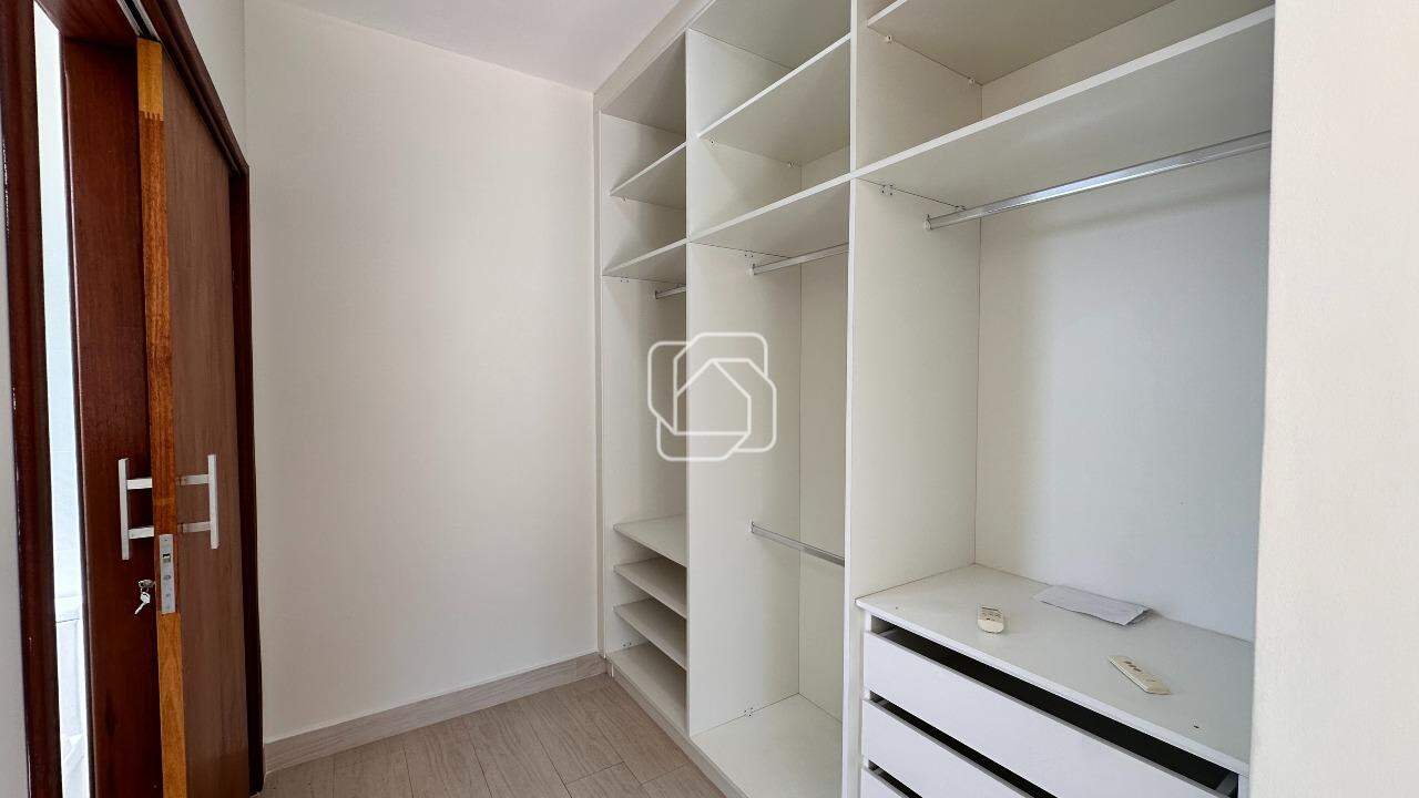 Casa de Condomínio à venda em Indaiatuba - SP - Vila Residencial Avaí: Closet