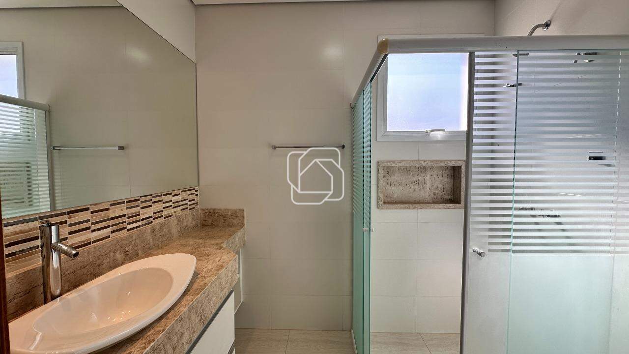 Casa de Condomínio à venda em Indaiatuba - SP - Vila Residencial Avaí: Banheiro