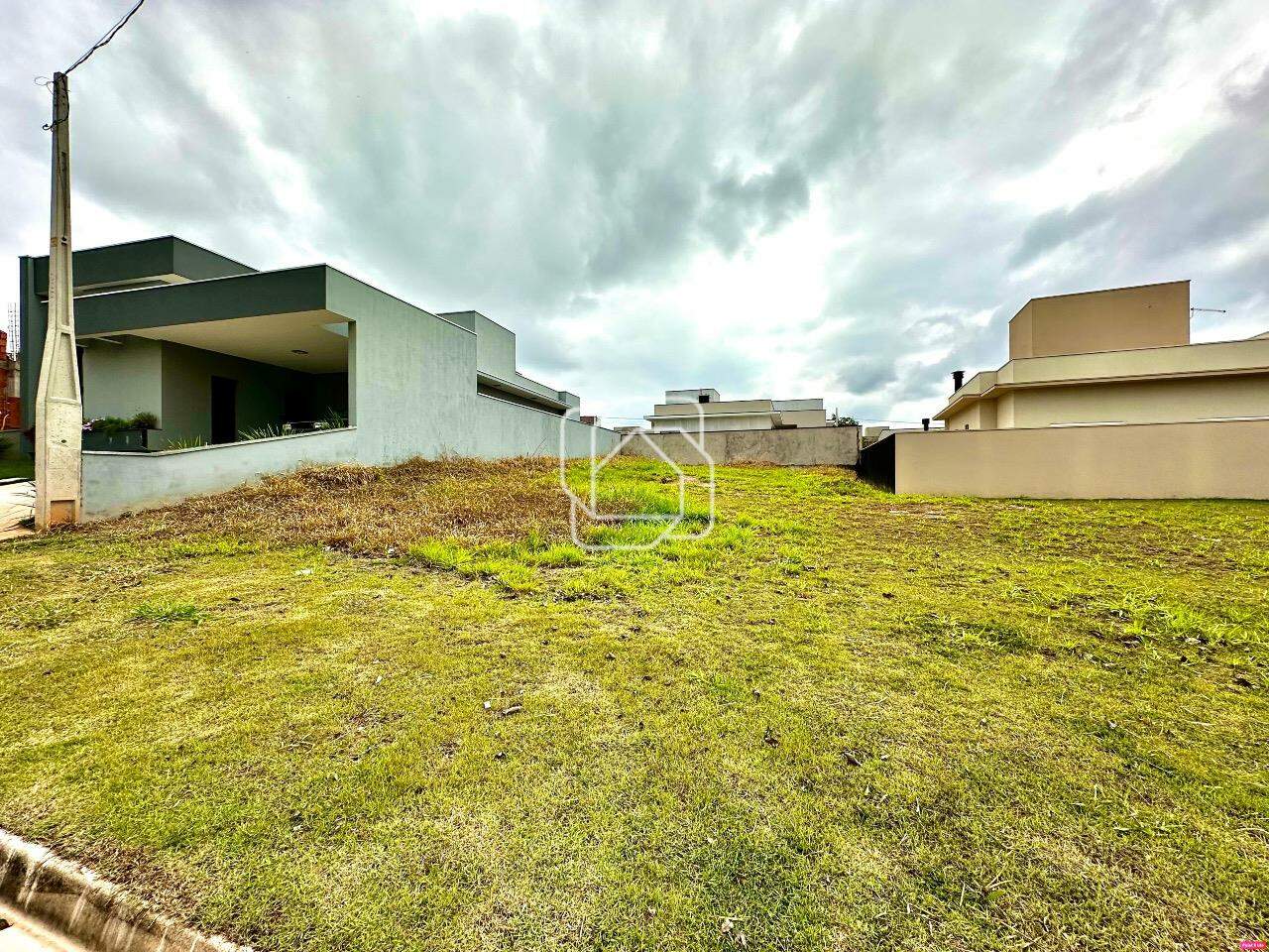Terreno à venda em Salto - SP - Reserva Central Parque: 
