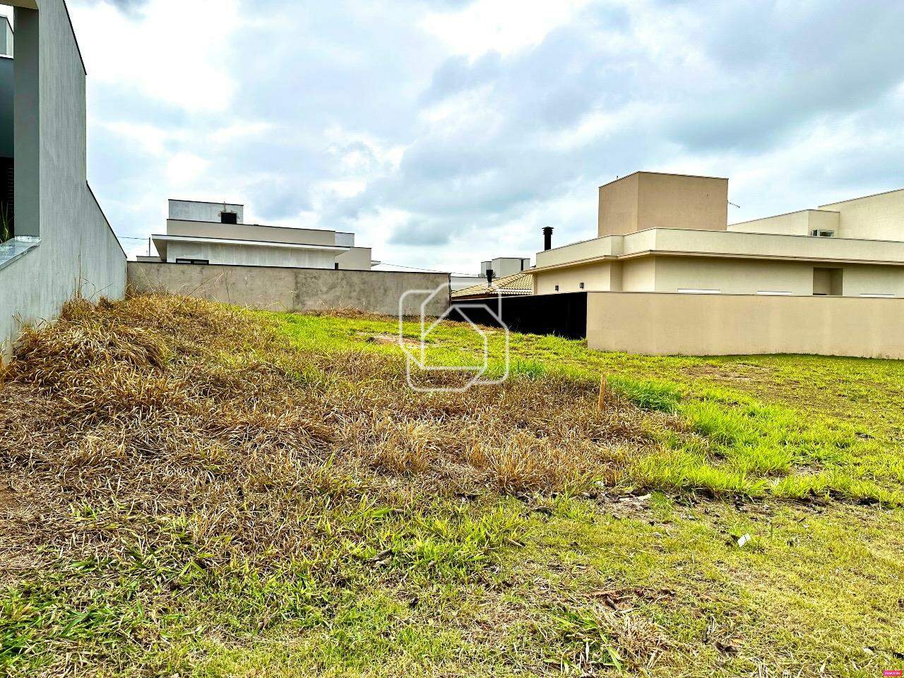 Terreno à venda em Salto - SP - Reserva Central Parque: 