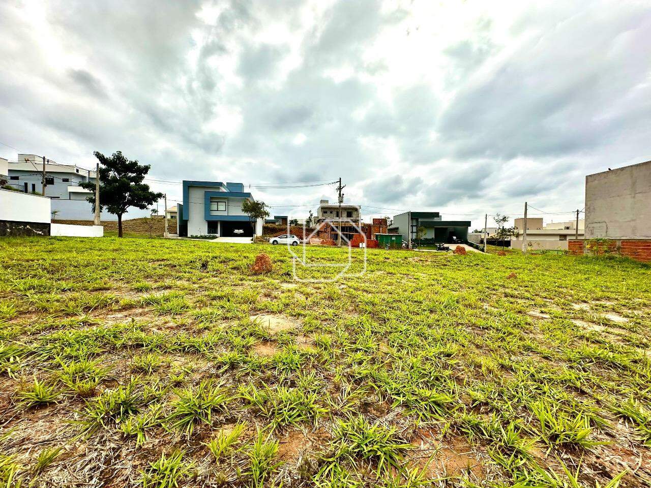 Terreno à venda em Salto - SP - Reserva Central Parque: 