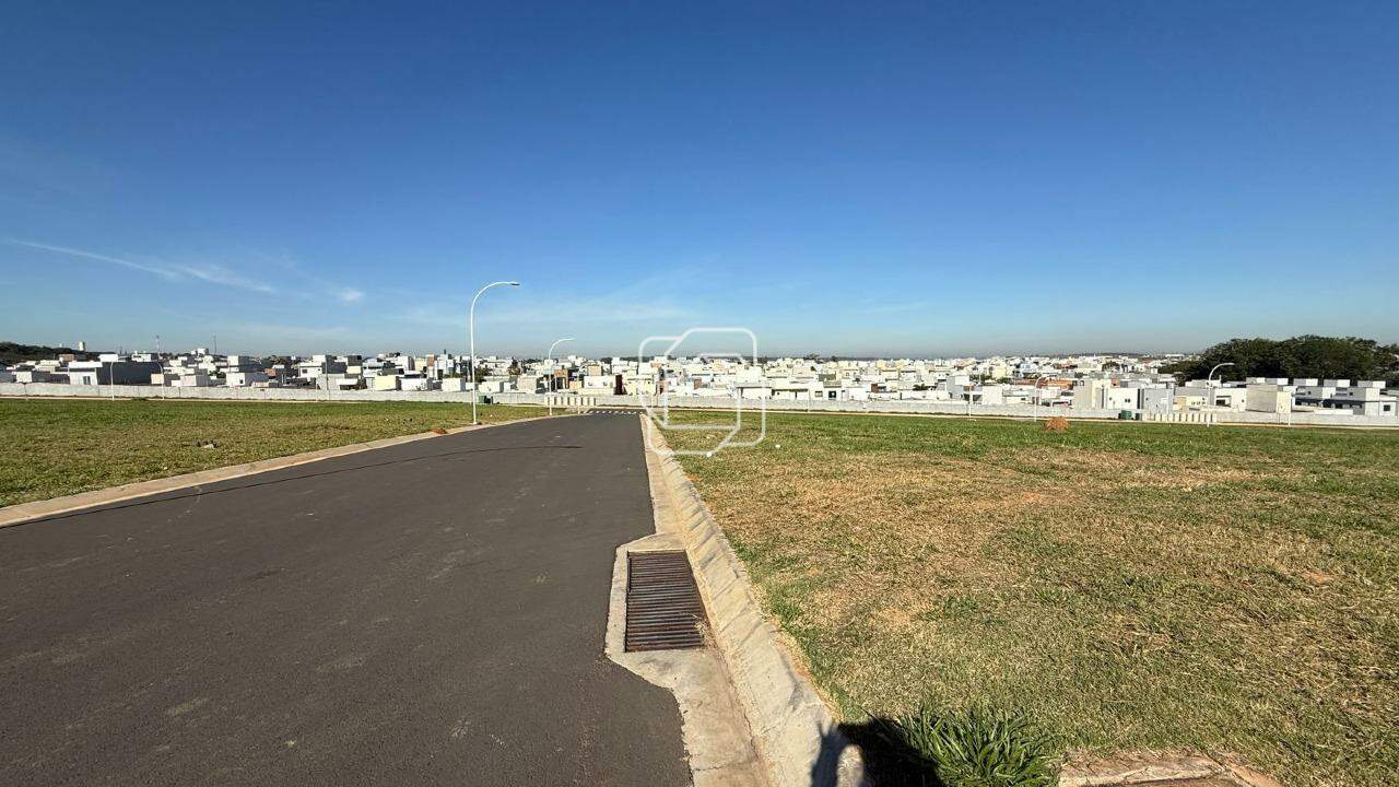 Terreno à venda em Indaiatuba - SP - Jardim Residencial Dona Maria Cândida: Visão geral do terreno