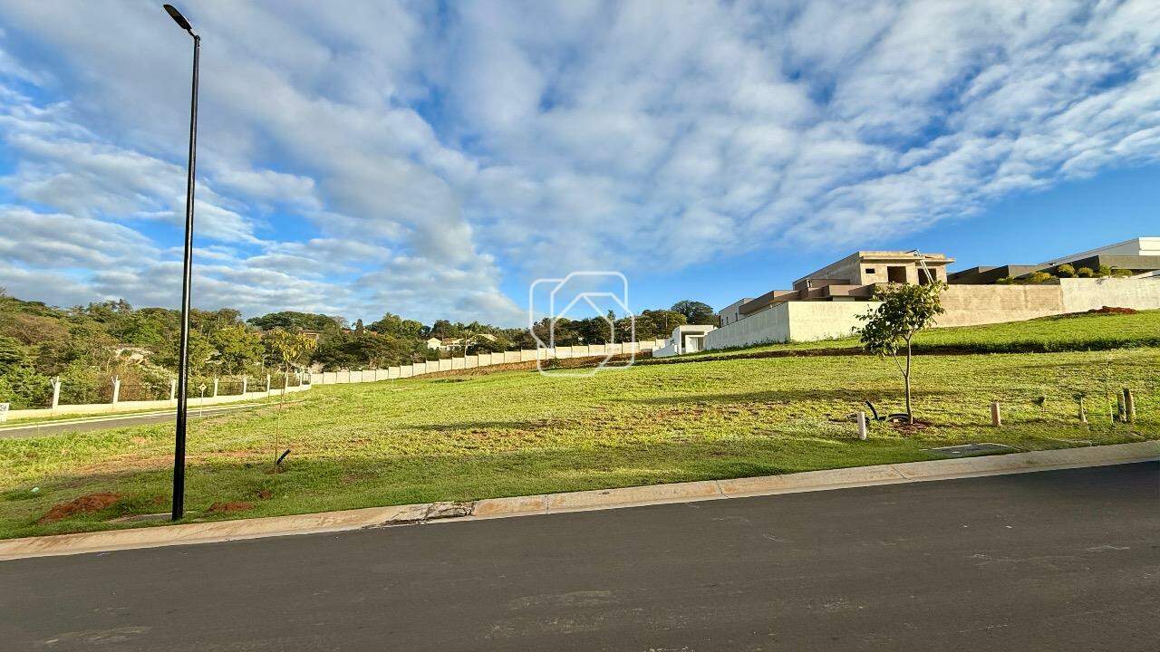 Terreno à venda em Indaiatuba - SP - Jardim Villa Sapezal: Visão geral do terreno