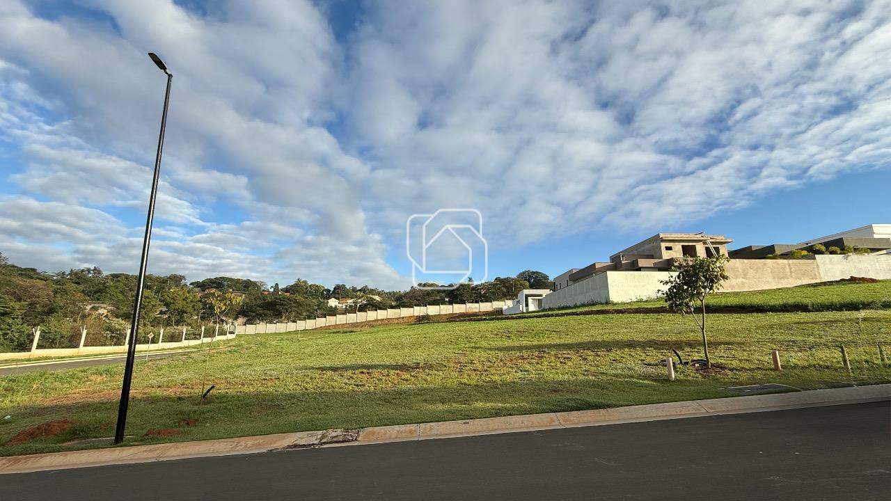 Terreno à venda em Indaiatuba - SP - Jardim Villa Sapezal: Visão geral do terreno