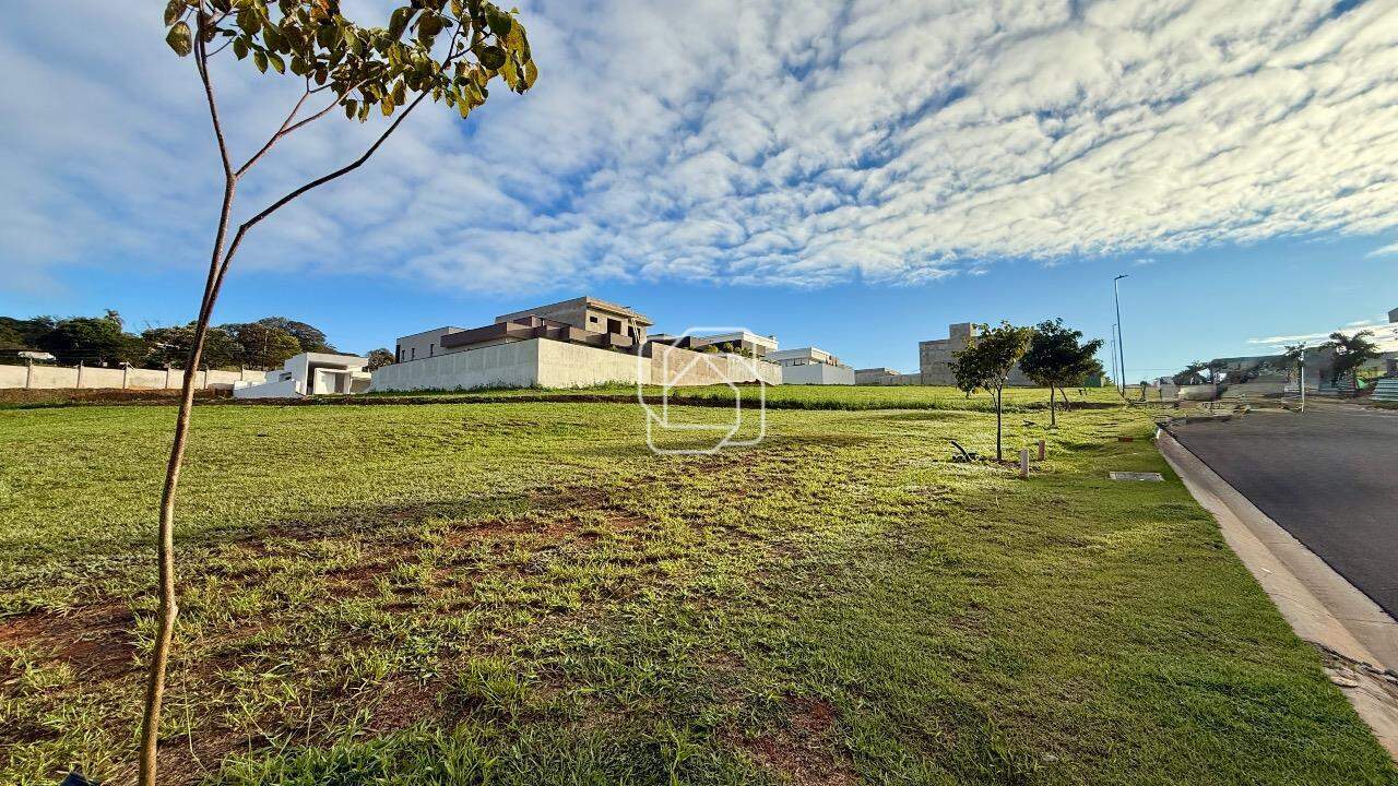 Terreno à venda em Indaiatuba - SP - Jardim Villa Sapezal: Visão geral do terreno