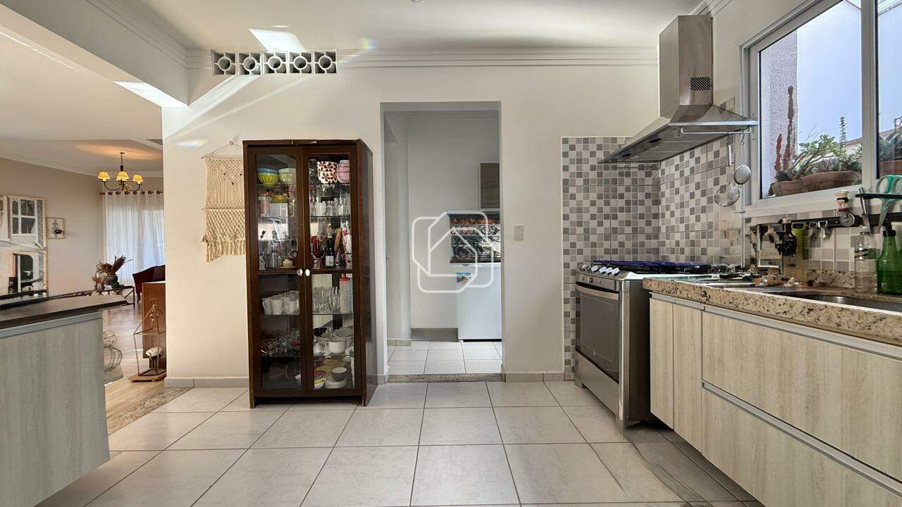 Casa de Condomínio à venda em Indaiatuba - SP - Jardim Portal dos Ipês: Cozinha