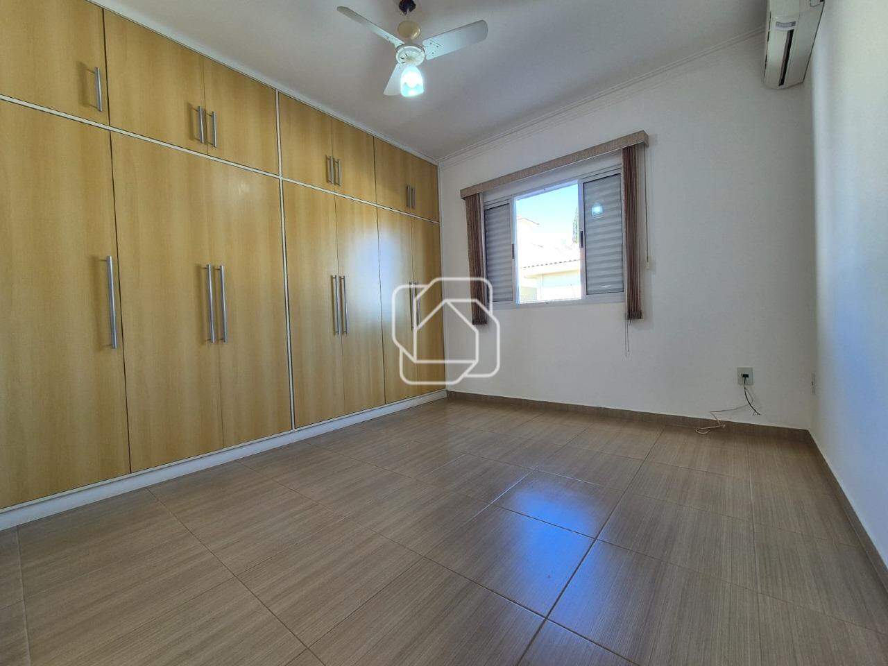 Casa de Condomínio à venda em Indaiatuba - SP - Jardim Residencial Villa Suíça: Dormitório