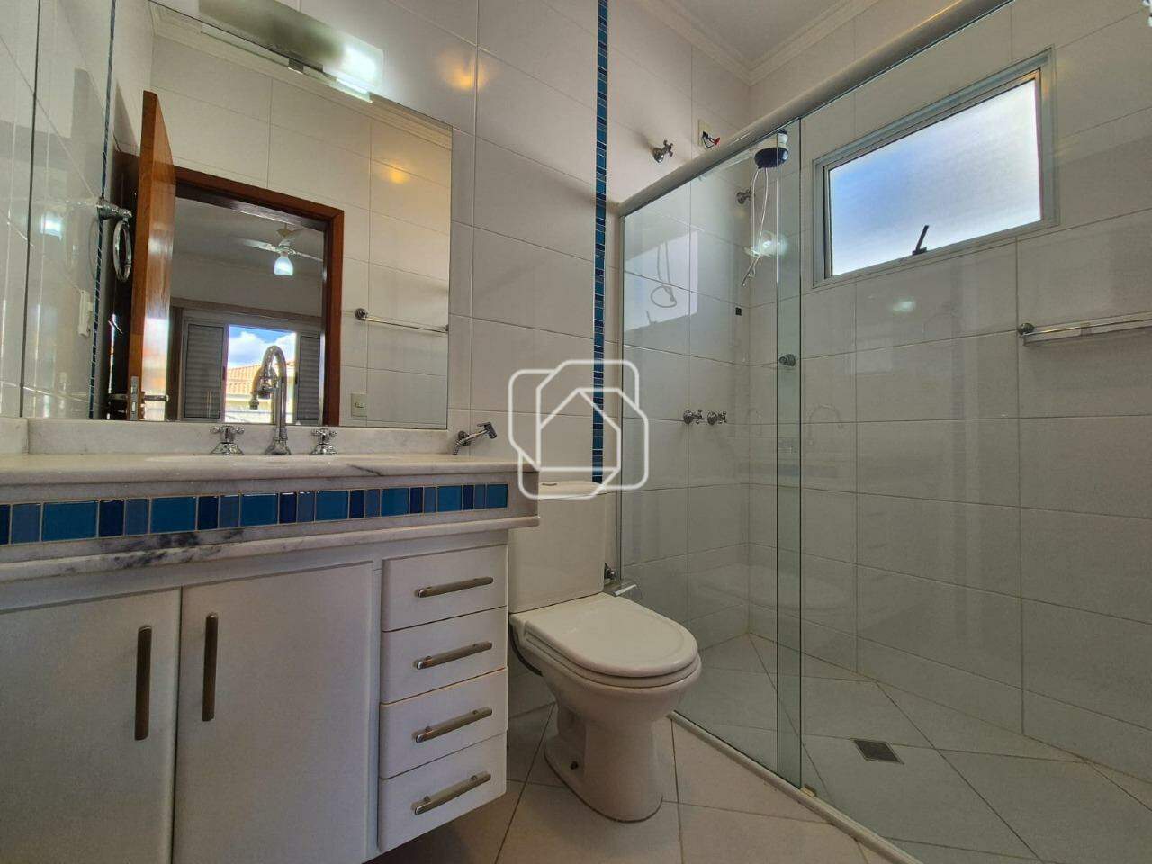 Casa de Condomínio à venda em Indaiatuba - SP - Jardim Residencial Villa Suíça: Banheiro