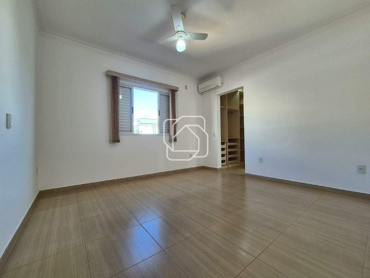 Casa de Condomínio à venda em Indaiatuba - SP - Jardim Residencial Villa Suíça: Dormitório