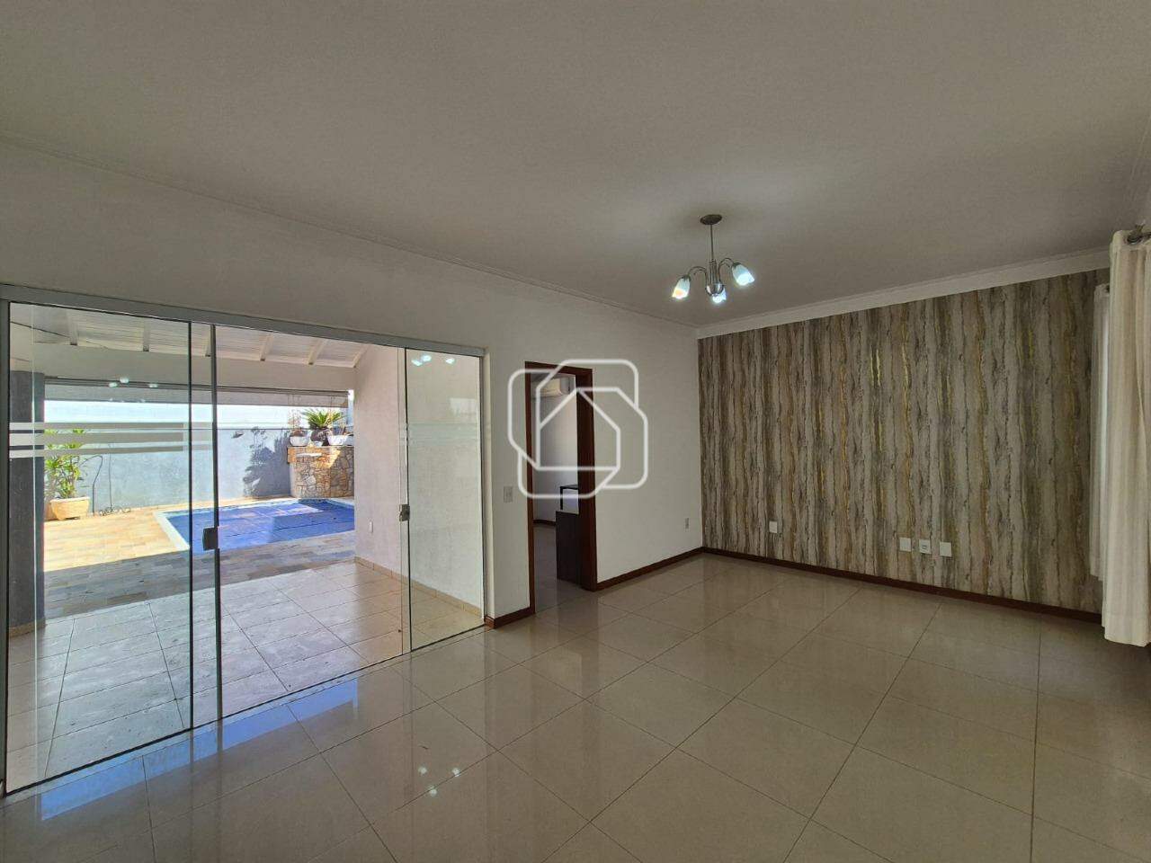 Casa de Condomínio à venda em Indaiatuba - SP - Jardim Residencial Villa Suíça: Sala de jantar