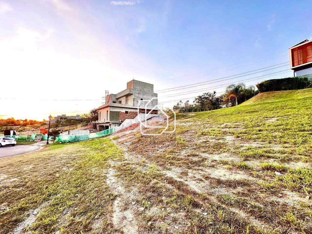 Terreno à venda em Itu - SP - Condomínio Villas do Golfe: 