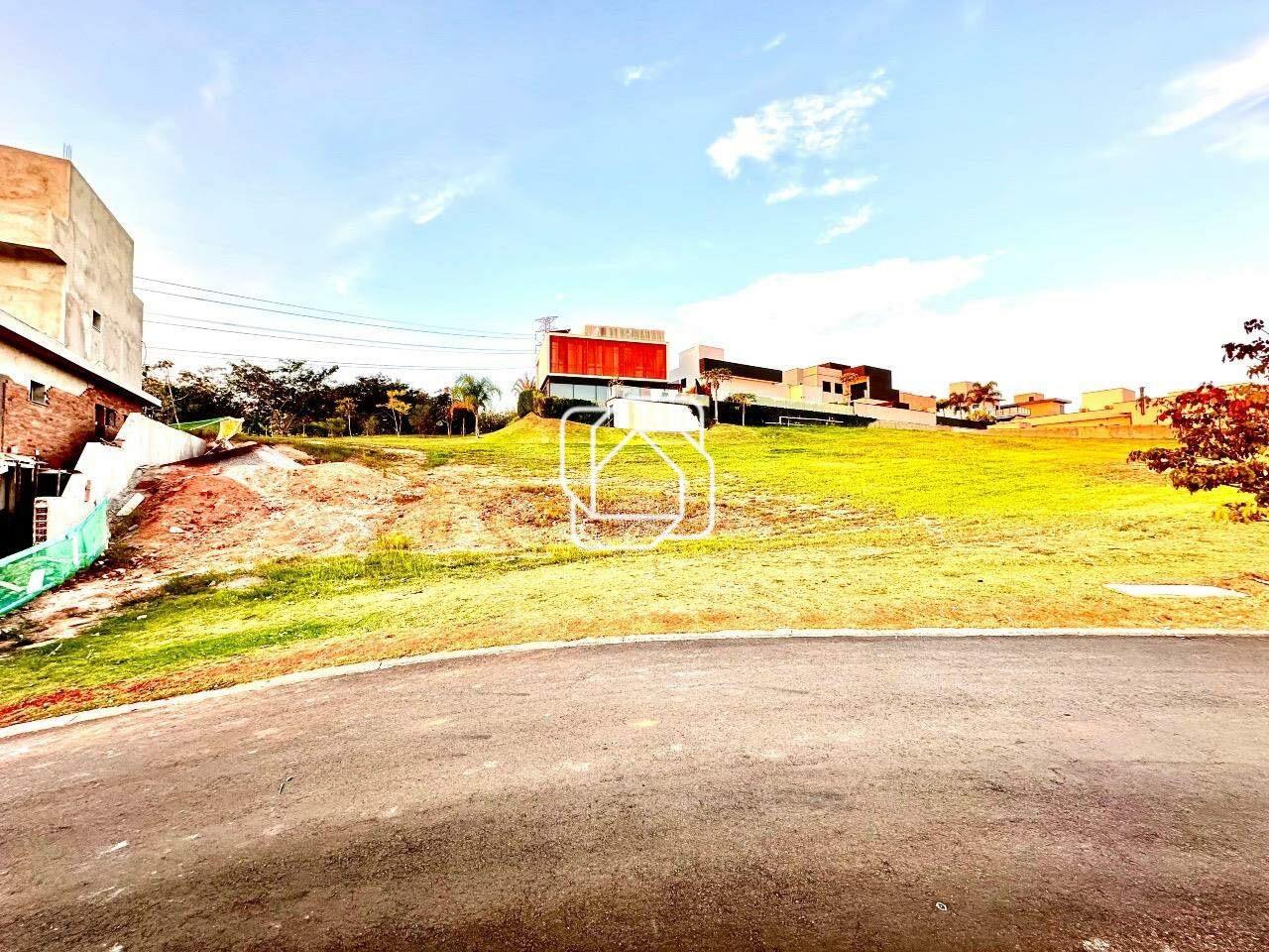 Terreno à venda em Itu - SP - Condomínio Villas do Golfe: 