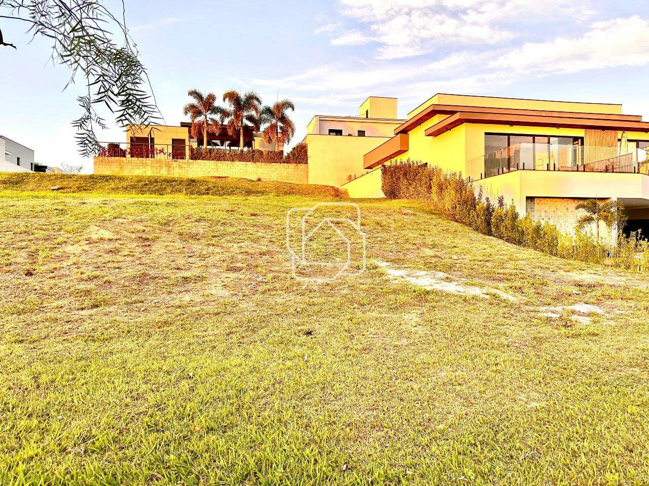 Terreno à venda em Itu - SP - Condomínio Villas do Golfe: 