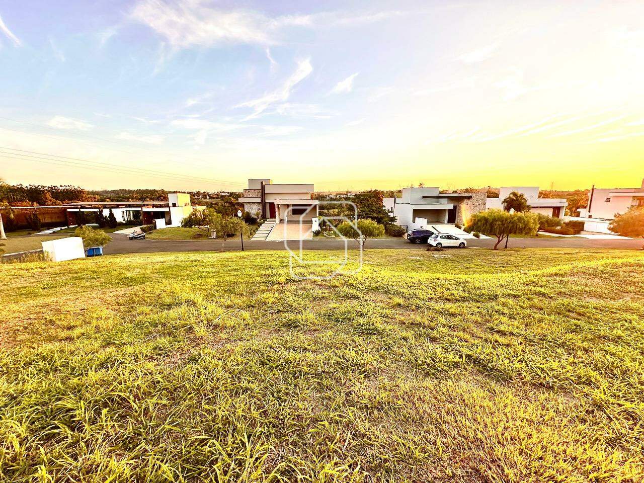 Terreno à venda em Itu - SP - Condomínio Villas do Golfe: 