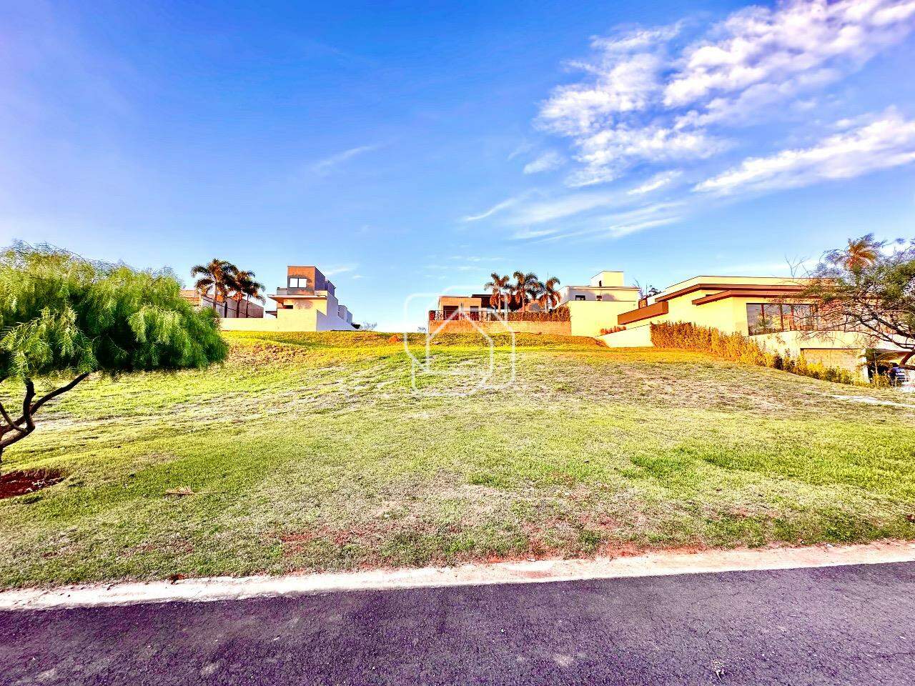 Terreno à venda em Itu - SP - Condomínio Villas do Golfe: 