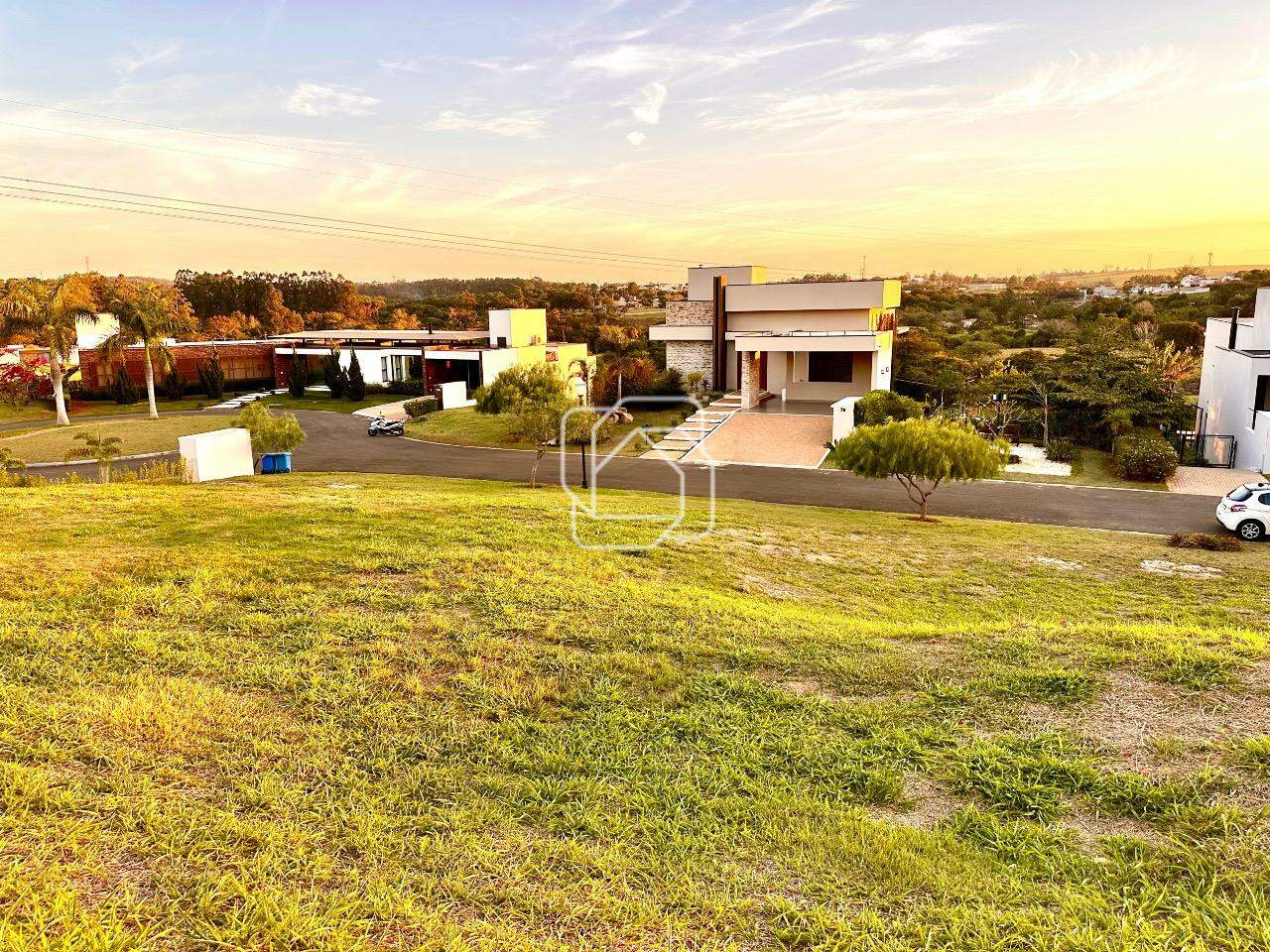 Terreno à venda em Itu - SP - Condomínio Villas do Golfe: 