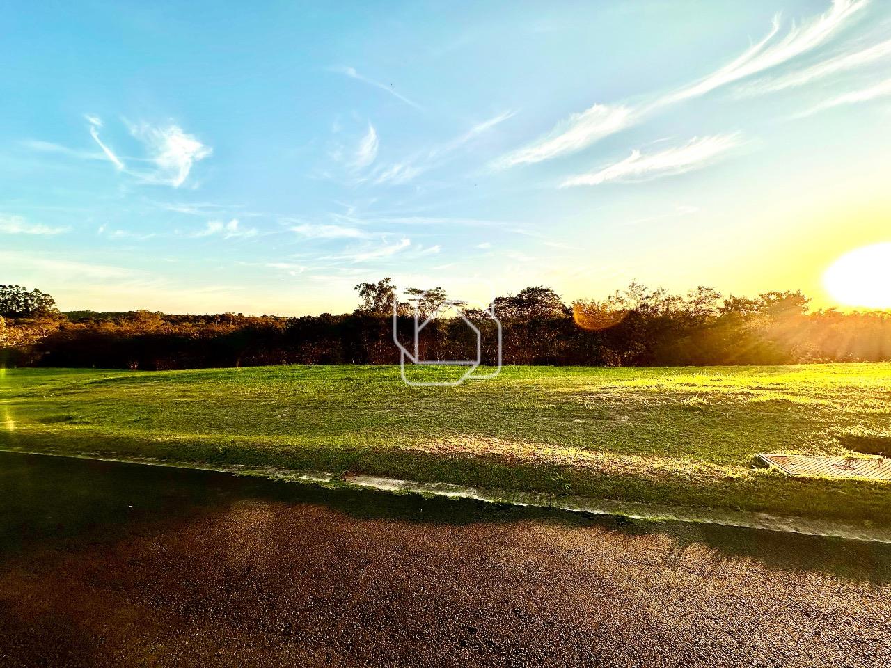 Terreno à venda em Itu - SP - Condomínio Villas do Golfe: 