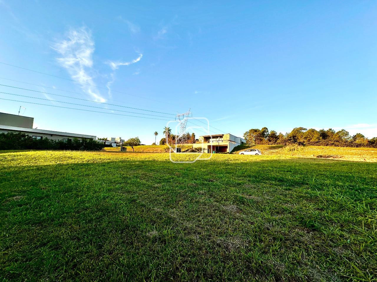 Terreno à venda em Itu - SP - Condomínio Villas do Golfe: 