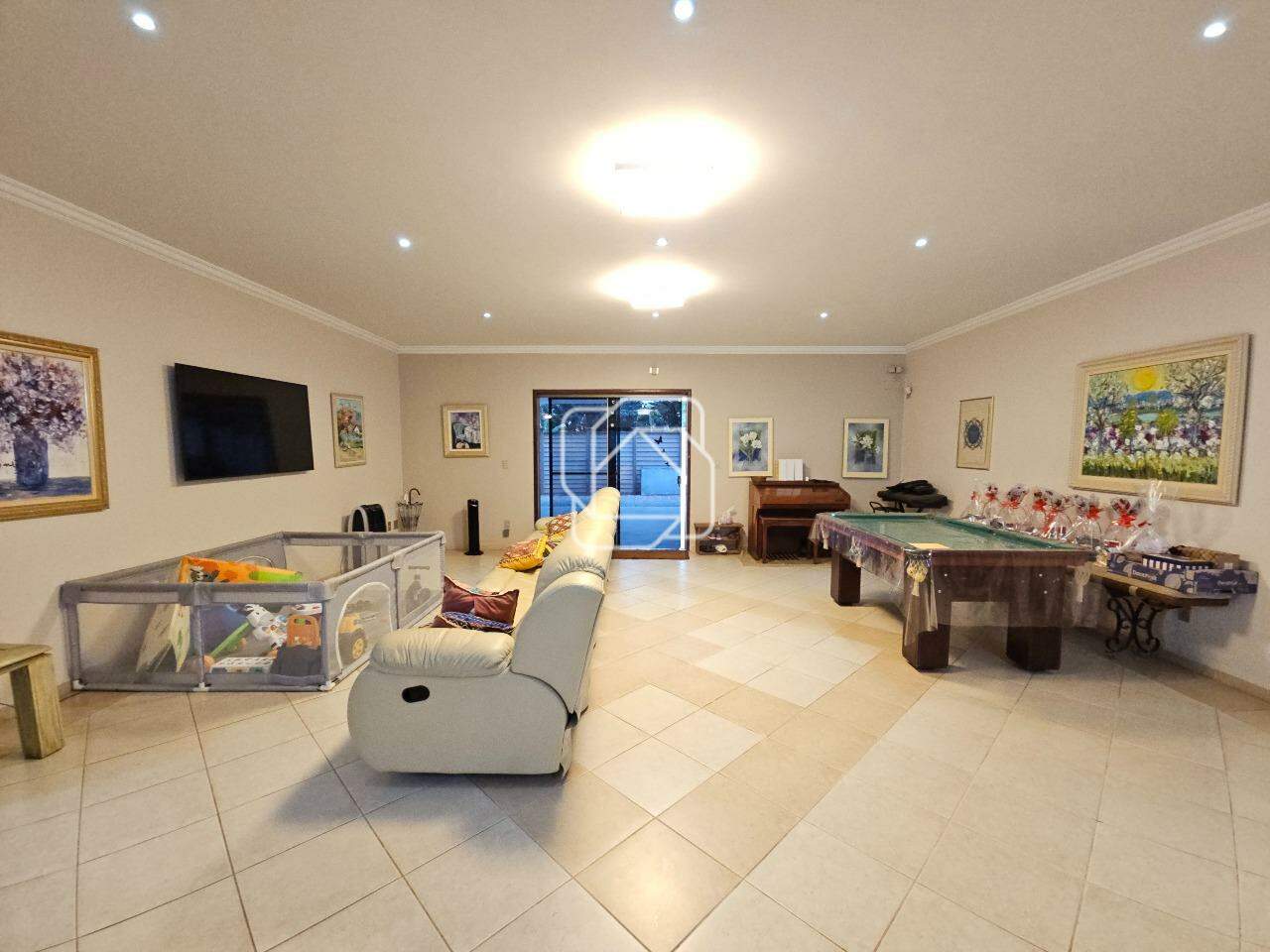 Casa de Condomínio à venda em Indaiatuba - SP - Colinas do Mosteiro de Itaici: Sala de jogos