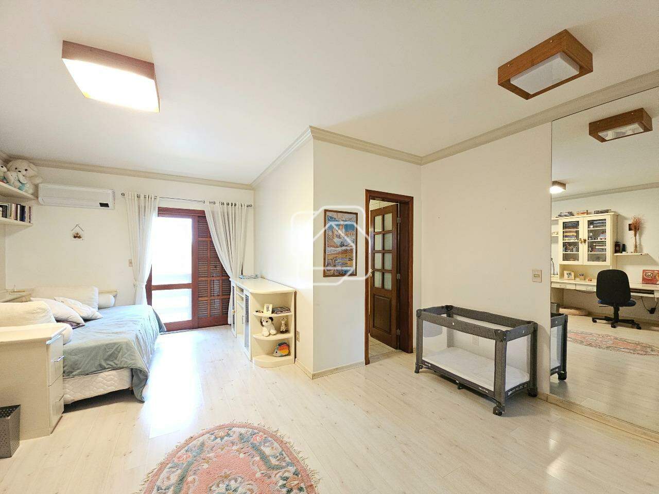 Casa de Condomínio à venda em Indaiatuba - SP - Colinas do Mosteiro de Itaici: Dormitório
