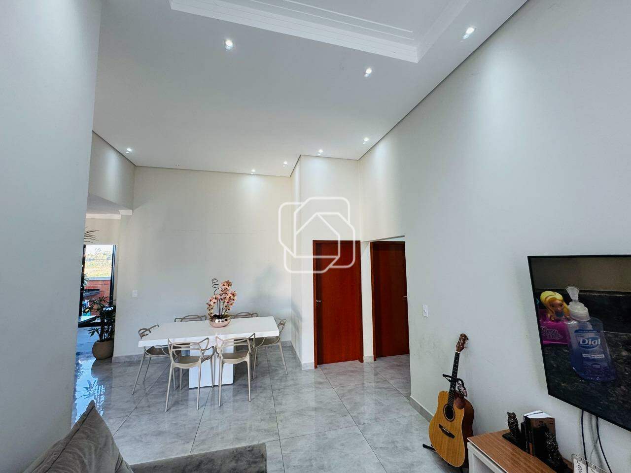 Casa de Condomínio para aluguel em Salto - SP - Village Moutonnée: 
