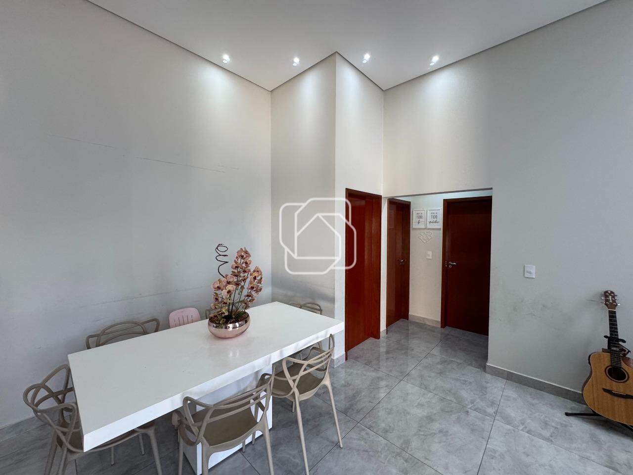 Casa de Condomínio para aluguel em Salto - SP - Village Moutonnée: 