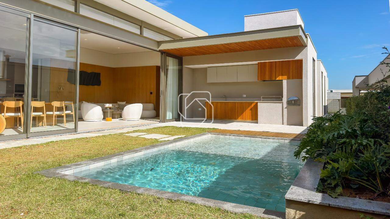 Casa de Condomínio à venda em Itu - SP - Condomínio Villas do Golfe: Área da piscina