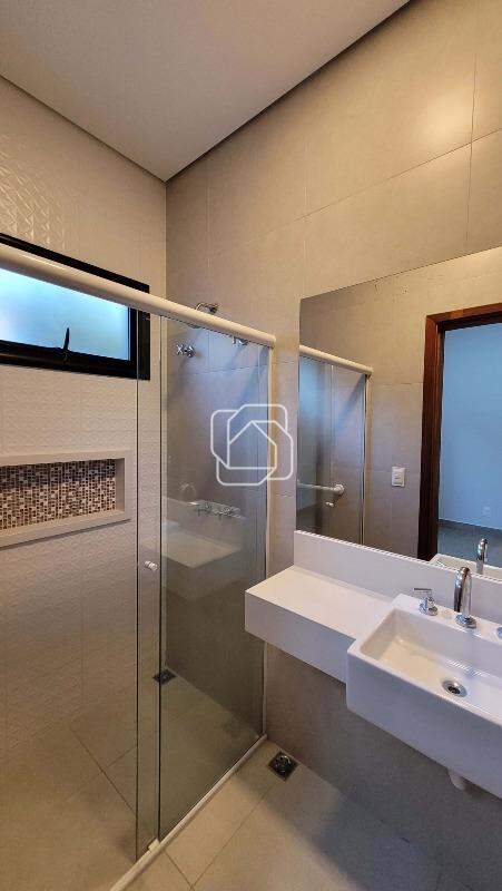Casa de Condomínio à venda em Indaiatuba - SP - Jardim Residencial Dona Lucilla: Banheiro