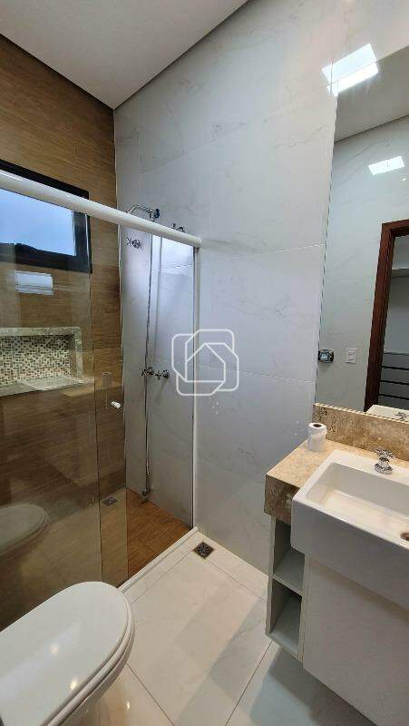 Casa de Condomínio à venda em Indaiatuba - SP - Jardim Residencial Dona Lucilla: Banheiro