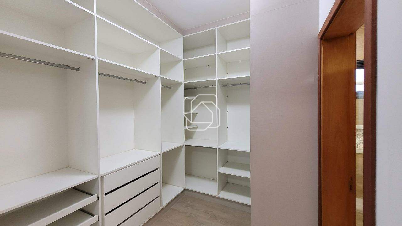 Casa de Condomínio à venda em Indaiatuba - SP - Jardim Residencial Dona Lucilla: Closet