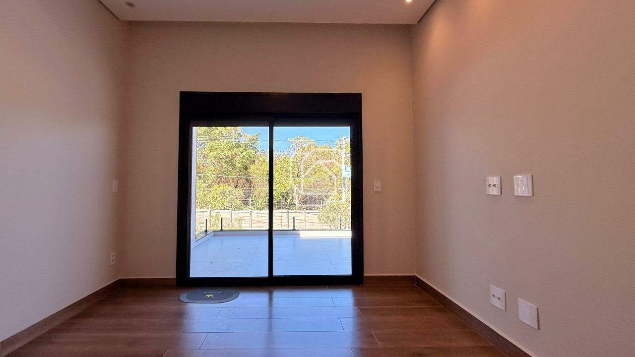 Casa de Condomínio à venda em Indaiatuba - SP - Jardins Di Roma: Dormitório
