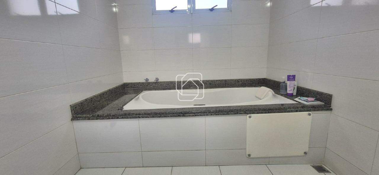 Casa de Condomínio à venda em Indaiatuba - SP - Jardim Esplendor: Banheiro