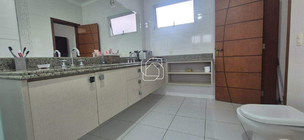 Casa de Condomínio à venda em Indaiatuba - SP - Jardim Esplendor: Banheiro