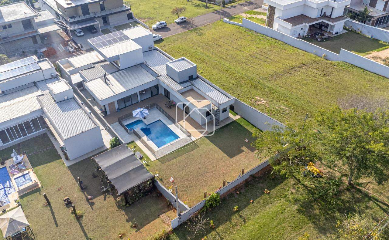 Casa de Condomínio à venda em Salto - SP - Condomínio Fazenda Palmeiras Imperiais: