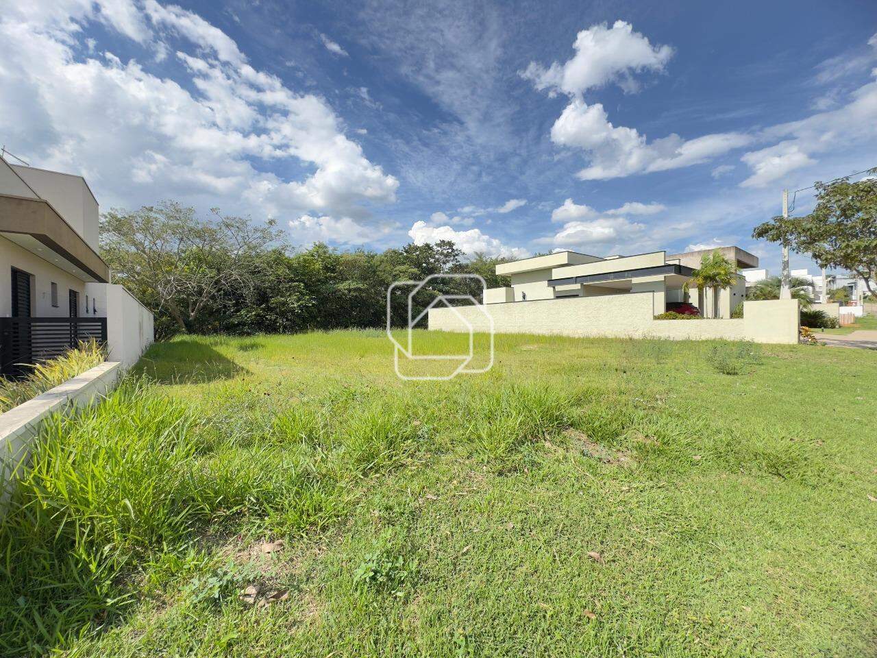 Terreno à venda em Salto - SP - Portal dos Bandeirantes Salto: 