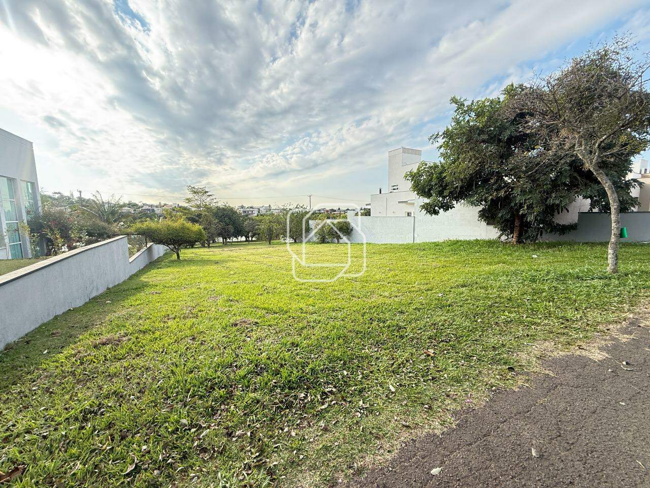 Terreno à venda em Salto - SP - Condomínio Fazenda Palmeiras Imperiais: 