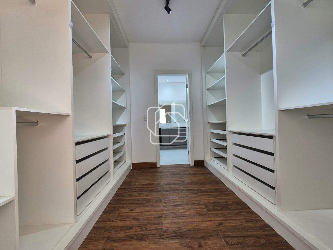 Casa de Condomínio à venda em Indaiatuba - SP - Jardim Residencial Maria Dulce: Closet