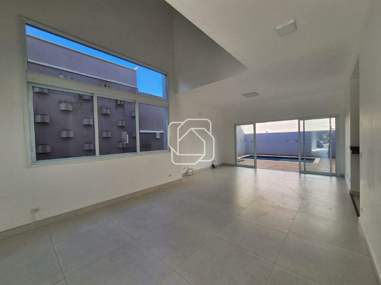 Casa de Condomínio à venda em Indaiatuba - SP - Jardim Residencial Maria Dulce: Ambientes integrados
