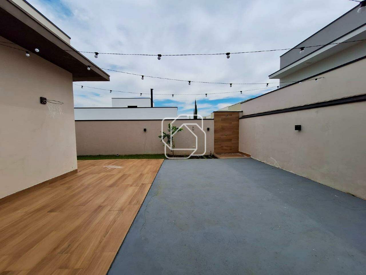 Casa de Condomínio à venda em Salto - SP - Residencial Lagos D’Icaraí: 